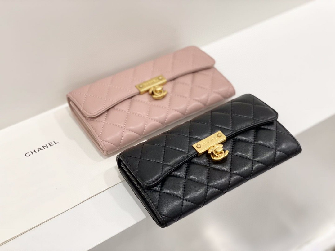 芸能人愛用Chanel シャネル 実物の写真 N品スーパーコピー財布代引き対応国内発送後払い安全必ず届く優良サイト